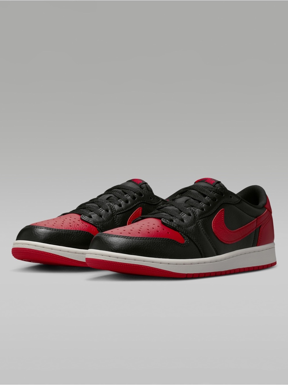 Air Jordan 1 Retro Low OG “Banned” -12.5M